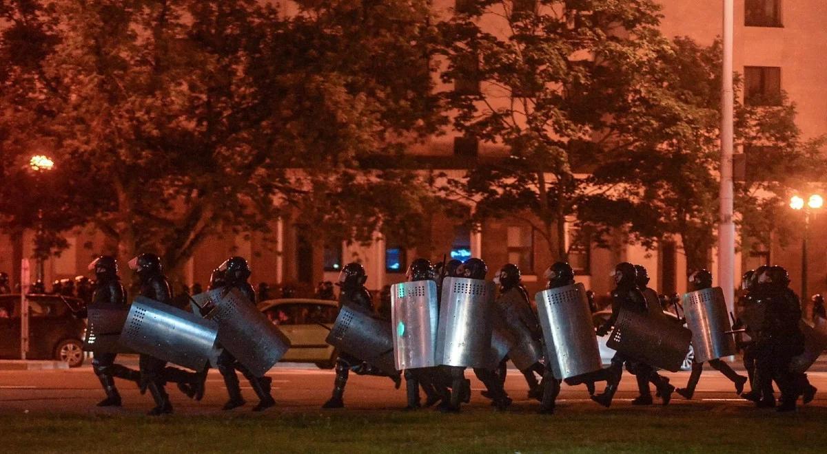 Ekspert: odcięto komunikację na Białorusi i trudno liczyć na szybkie pojawienie się nowych liderów