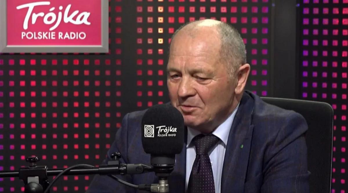 Ataki na Jana Pawła II. Sawicki: nawet Lewica zrozumiała, że to niczemu dobremu nie służy