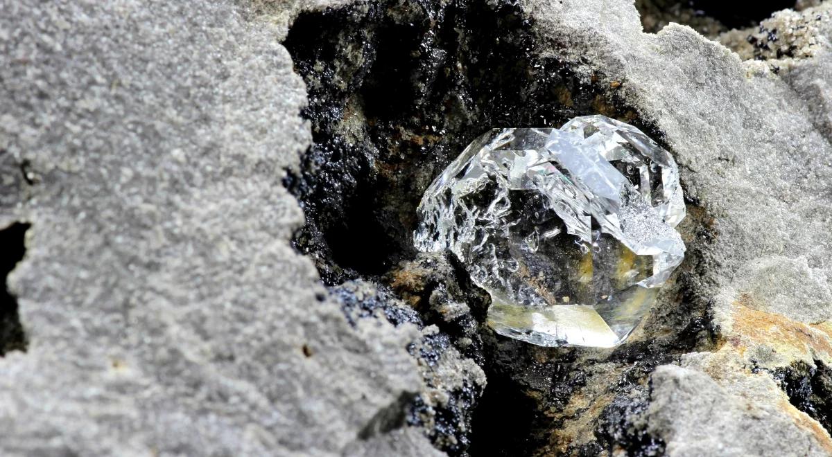 Czy jest coś twardszego od diamentów?