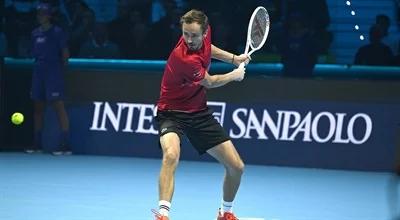 ATP Finals. Daniił Miedwiediew nadal w grze. Rosjanin pokonał Alexa de Minaura