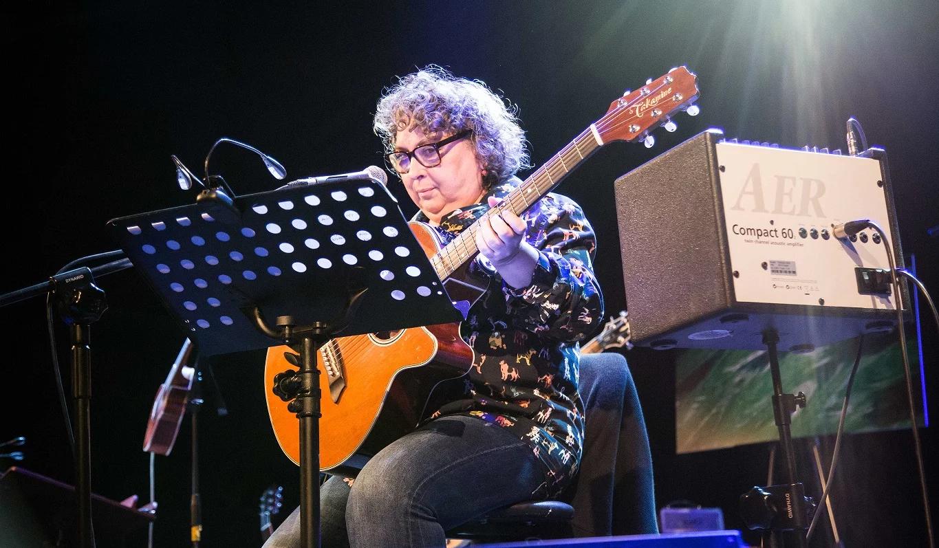 Tanecznie, bez względu na pogodę. Martyna Jakubowicz, Rozen i Dziwna Wiosna w Trójce