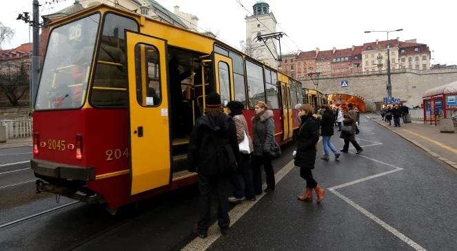 Pokochać "kanara"? Tylko w mundurze!