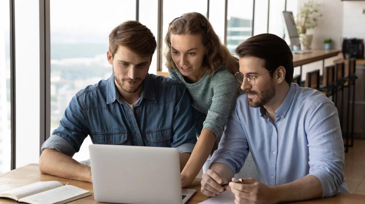 "Rak, który toczy gospodarkę" - nierówności na rynku pracy