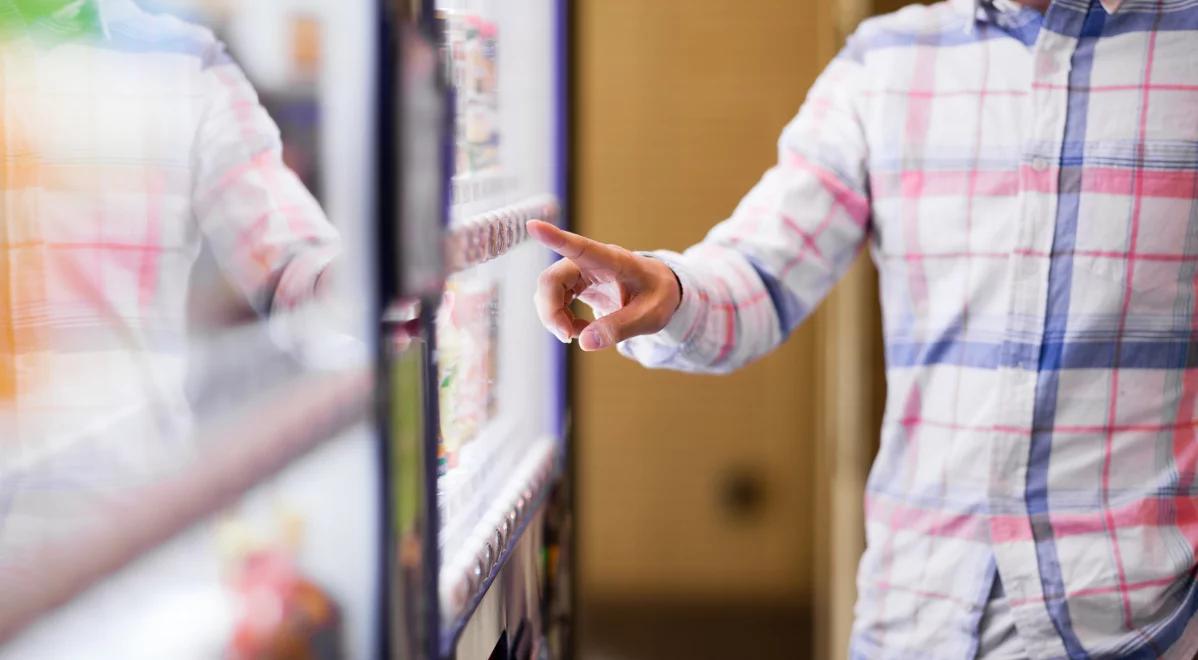 Sztuka z automatu. Forma protestu i przedmiot kradzieży