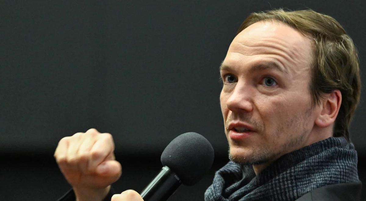 W Hollywood potrzebujesz rock’n’rollowego producenta - przekonuje Jan Komasa