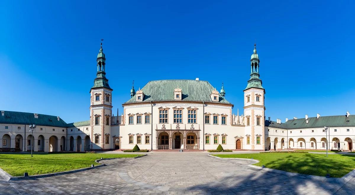 Dawny pałac biskupów krakowskich – Muzeum Narodowe w Kielcach 
