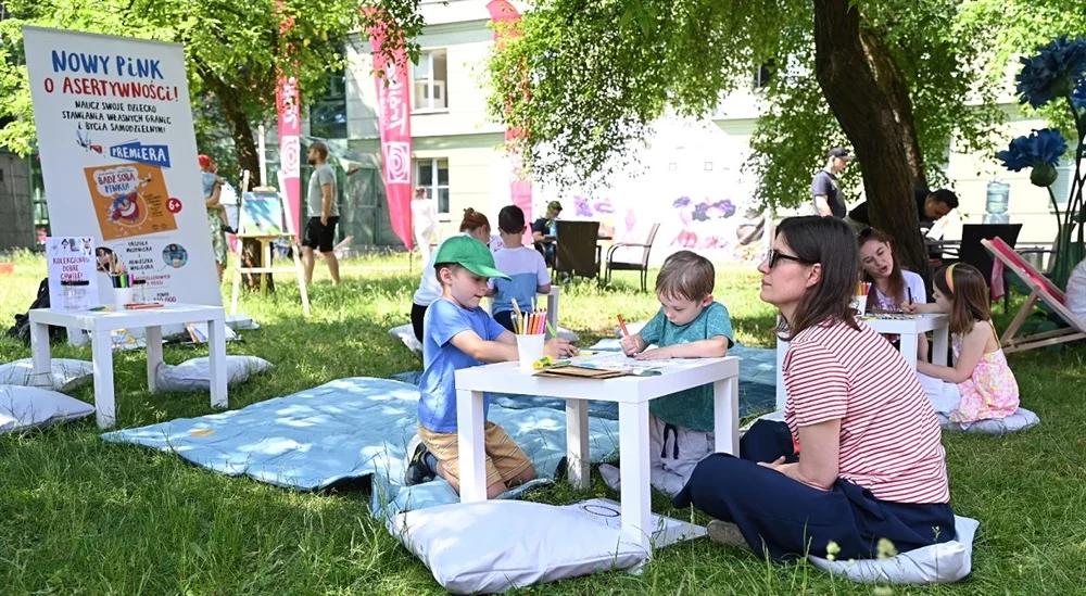 Piknik "Myśliwiecka - Dzień Mamy, Taty i Dziecka" w ogrodzie radiowej Trójki ma w programie wiele atrakcji dla dzieci.