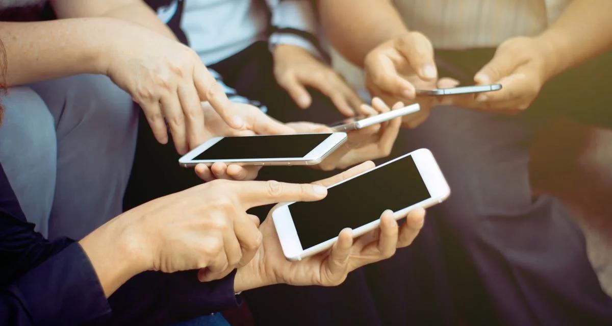 Energooszczędne ekrany smartfonów i... inteligentne okna