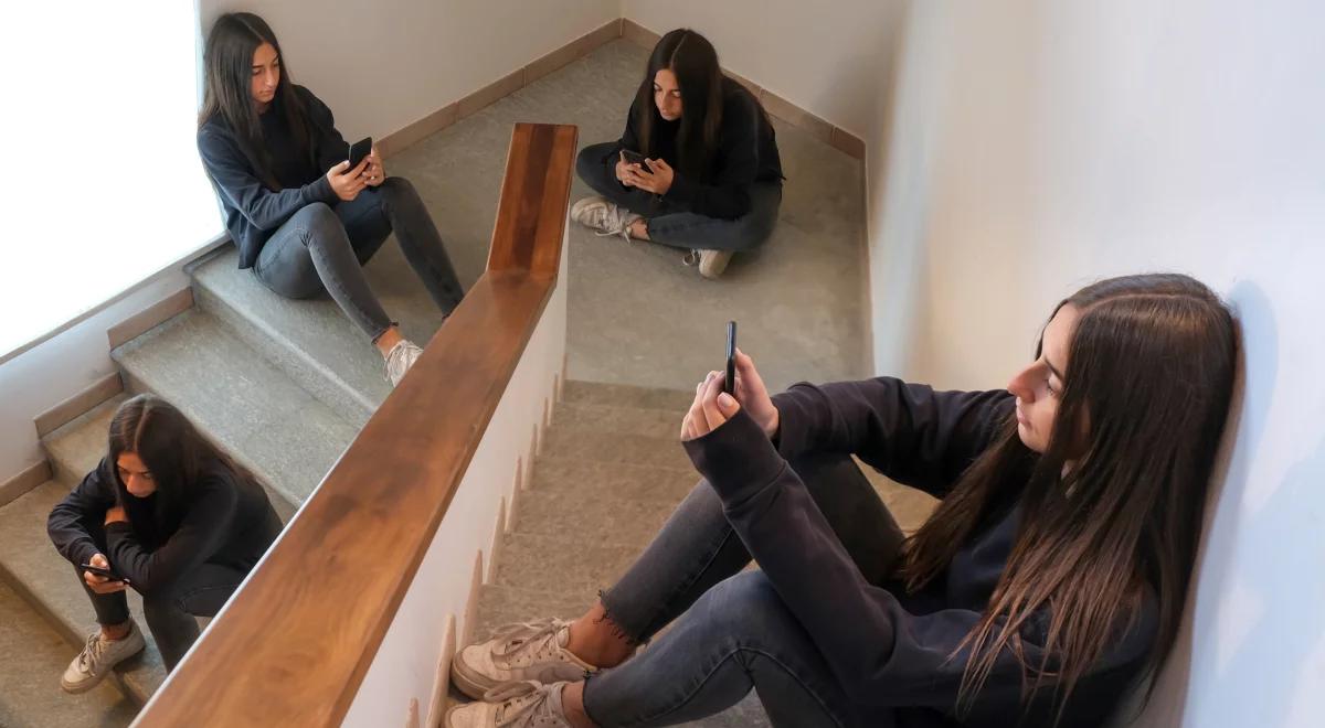 Uzależniające smartfony. Jak nie wpaść w fonoholizm?