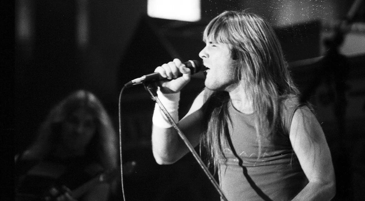 "Run to the Hills" Iron Maiden, czyli nowy wokalista i "galopujące konie"