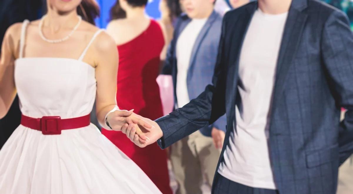 Bal maturalny – spory wydatek i obowiązkowy polonez