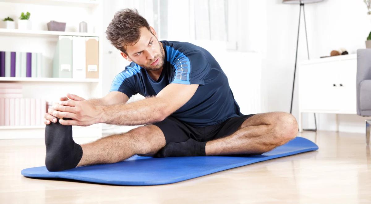 Obolałe nogi po treningu biegowym? Podpowiadamy, jak sobie z tym radzić 