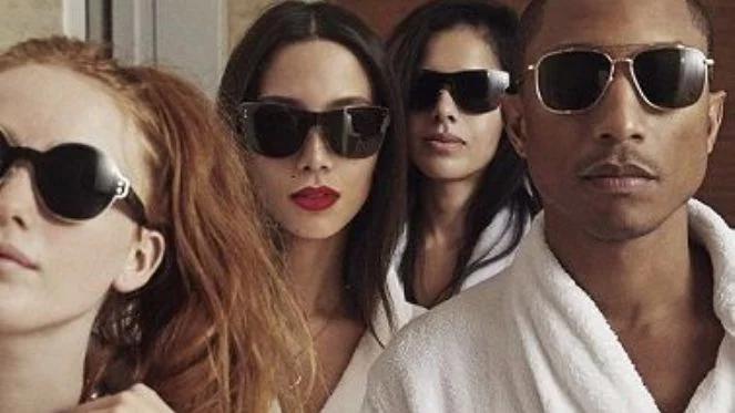 Pharrell Williamsa "G I R L" i Elton John "Goodbye Yellow Brick"
