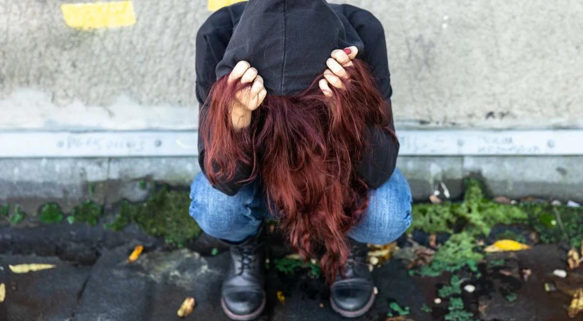 Izolacja, wyśmiewanie, plotki. Neuroatypowość zwiększa ryzyko przemocy rówieśniczej