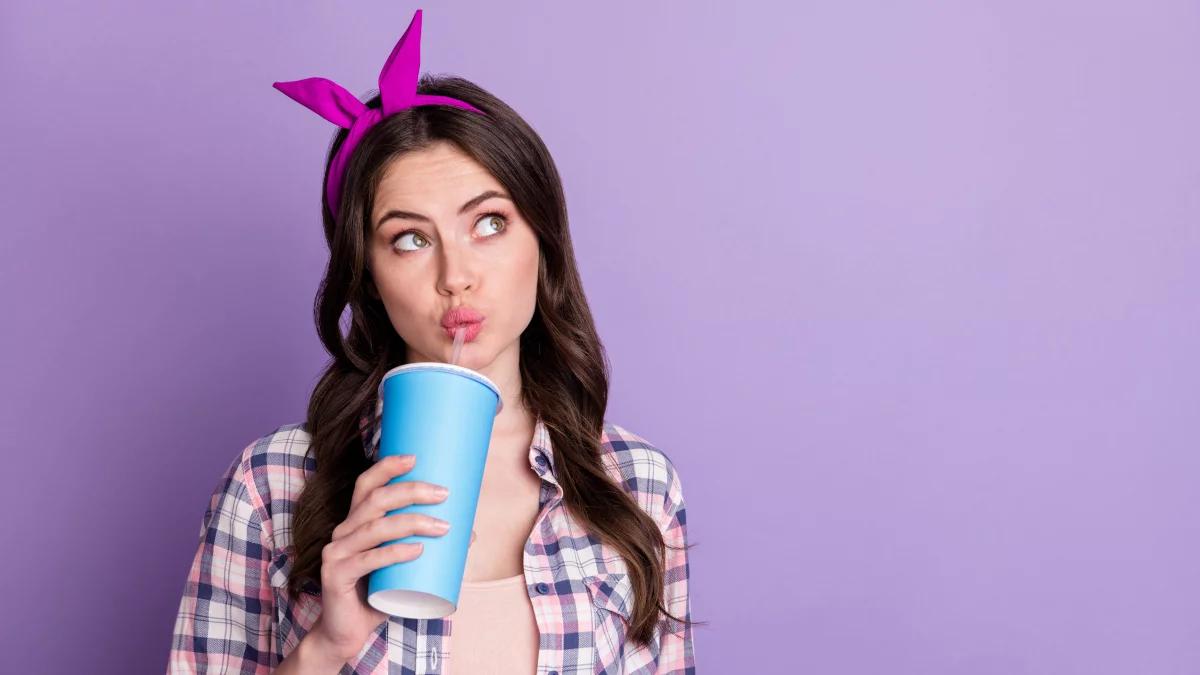 Słodzone napoje. Jedna puszka dziennie to za dużo?