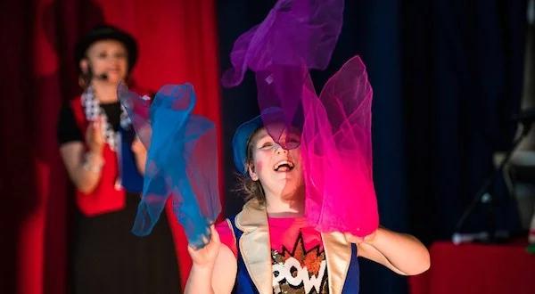 Gdy szpital zamienia się w cyrkową arenę. Czerwone Noski dają dzieciom siłę