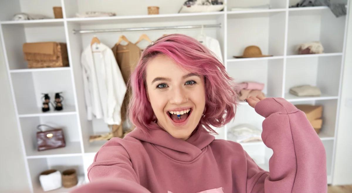 Internetowe oszustwo bez łamania prawa? Na czym polega scam? 