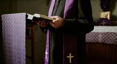 Afera pedofilska w Kościele. Byli ministranci żądają od diecezji milionowych odszkodowań