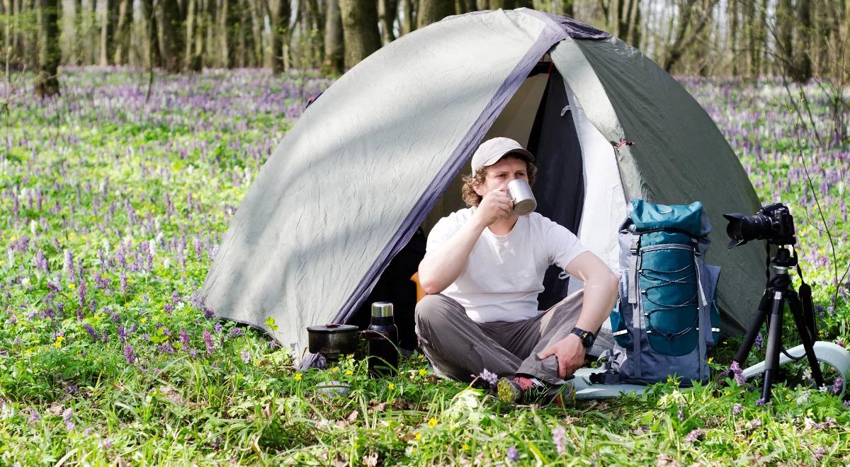 "Do południa" pod namiotem