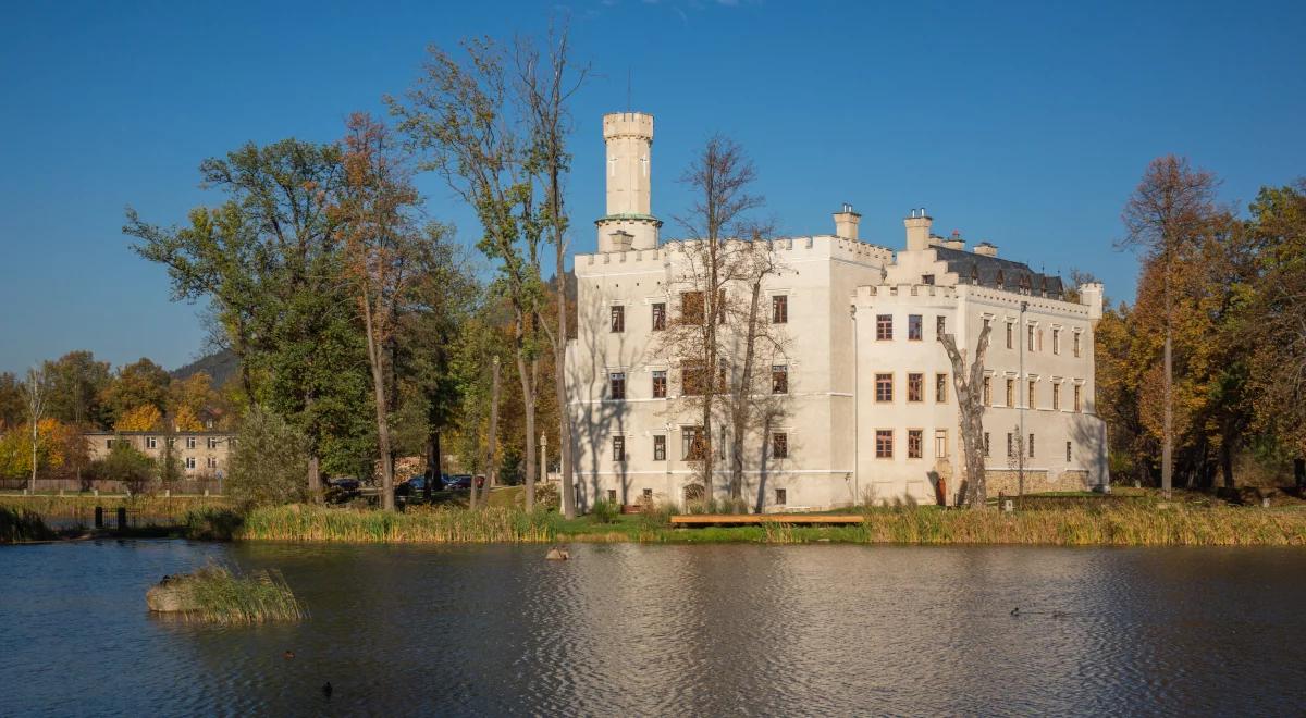 Zamek w Karpnikach – ozdoba Kotliny Jeleniogórskiej