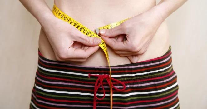 Walka z demonem anoreksji. "Czułam się gorsza niż rówieśniczki"