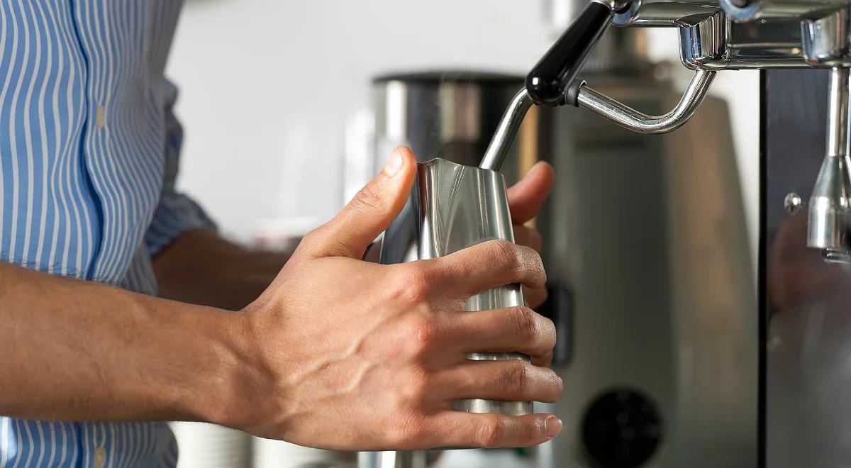 Osoby z autyzmem prowadzą klubokawiarnię