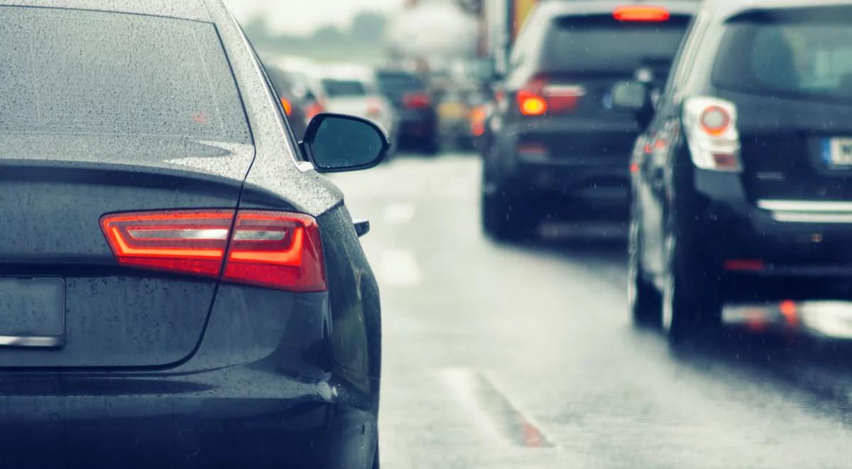 Polacy jeżdżą najstarszymi samochodami w Europie!