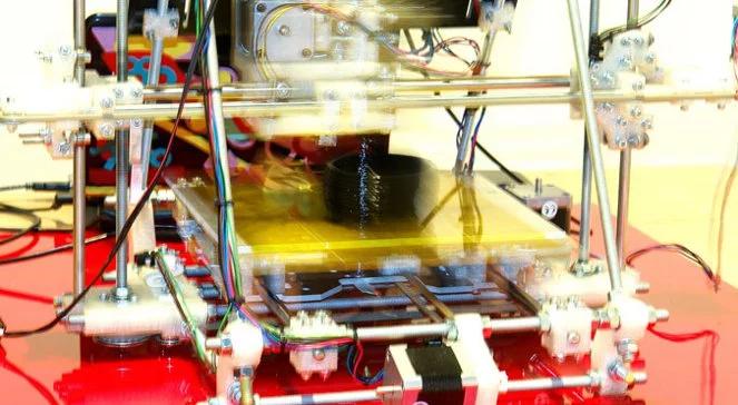 Nadchodzi anarchistyczna rewolucja w systemie produkcji 