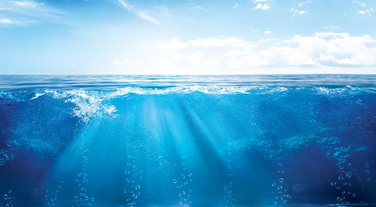 Dwa żywioły, które dają życie – woda i miłość