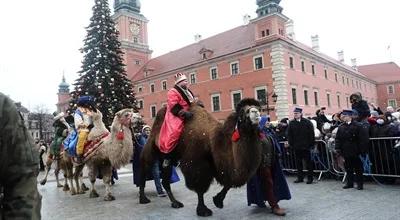 Orszak Trzech Króli - jak wygląda w Warszawie i w Barcelonie