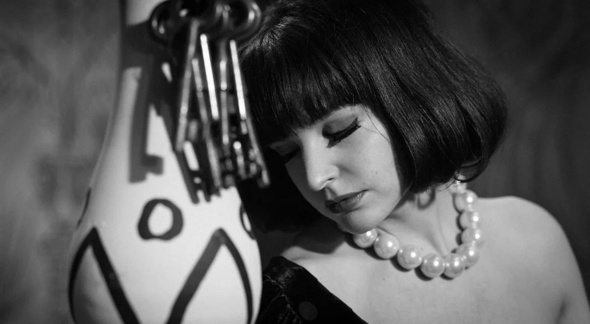 "Bo we mnie jest seks" – Maria Dębska gra i śpiewa Kalinę Jędrusik