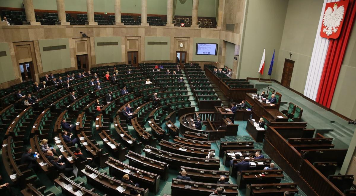 Zmiany w służbie cywilnej? Będą dalsze prace nad projektem PiS