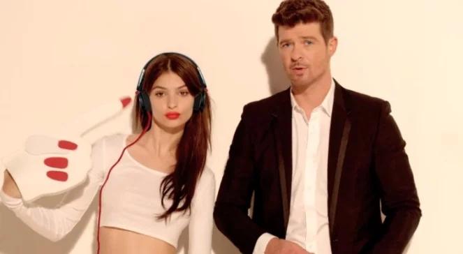 Robin Thicke feat. T.I. & Pharrell Williams "Blurred Lines"