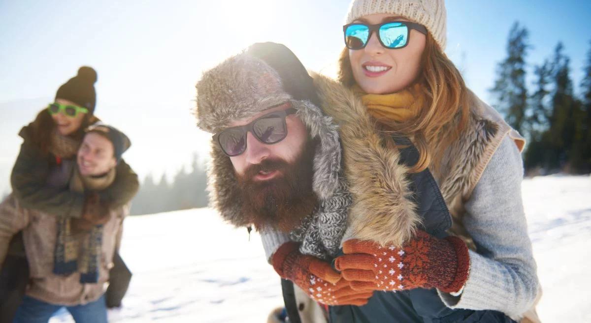 Zimowa pogoda szkodzi naszym oczom. Jak o nie zadbać?