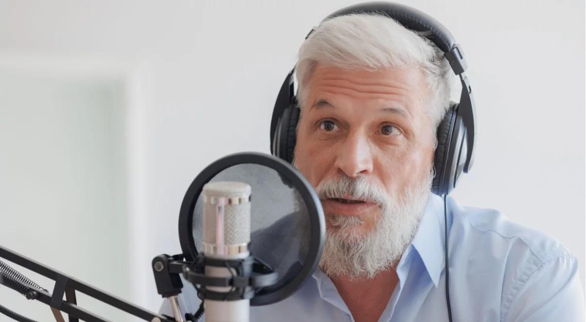 Seniorzy, podcasty i kontrowersyjne tematy. Tego warto posłuchać!