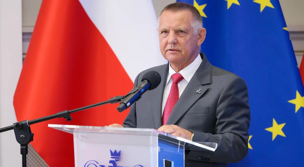 Banaś oskarża Morawieckiego i Ziobrę. "Ściga policjantów, a nie złodziei"