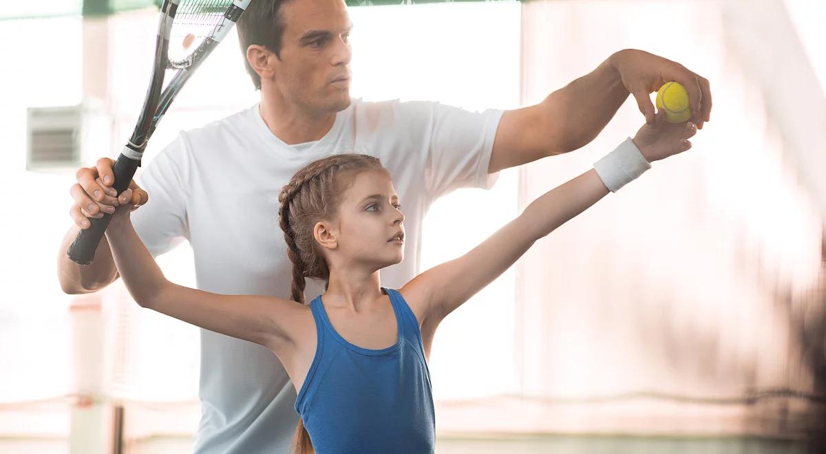 Być jak Świątek lub Hurkacz. Reportaż "Z marzeniami na korcie" [POSŁUCHAJ]