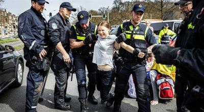 Greta Thunberg zatrzymana przez holenderską policję. Blokowała drogę