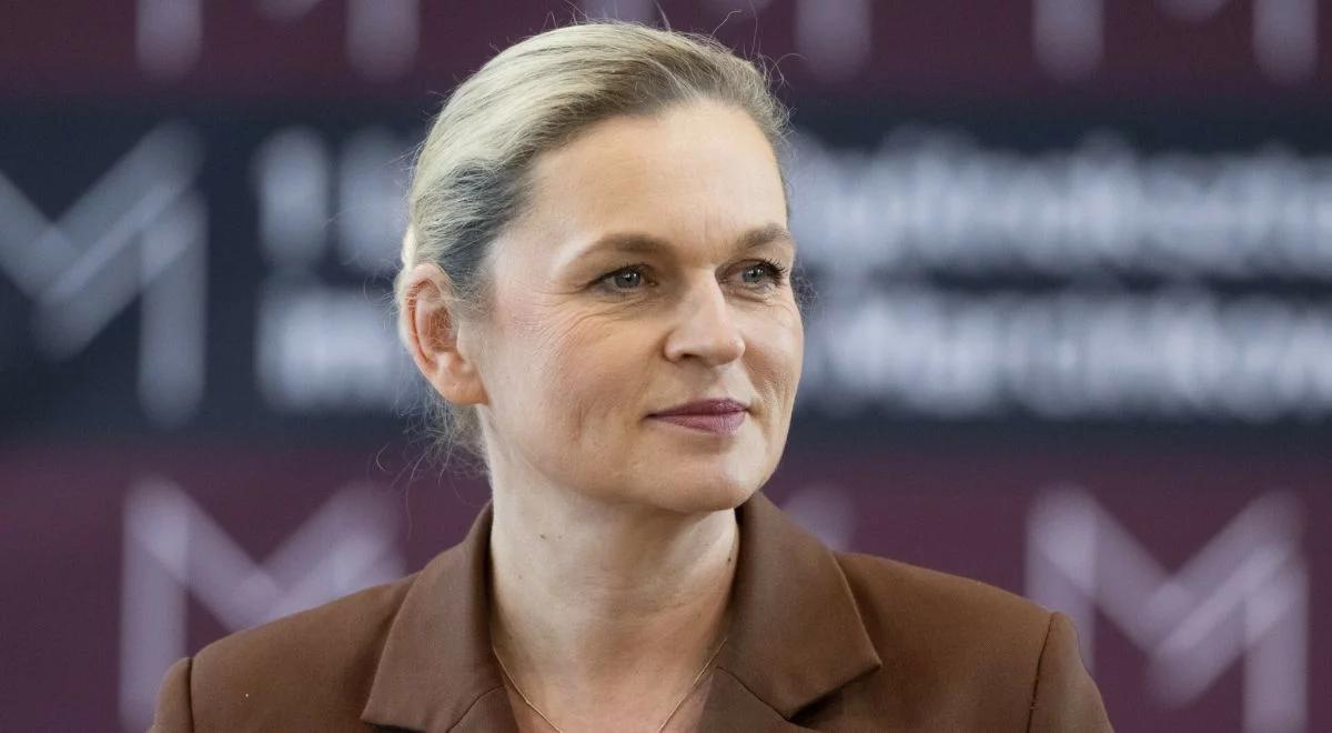 Protest nauczycieli. Nowacka: pensje powinny rosnąć