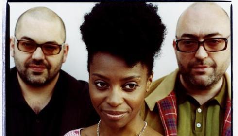  Morcheeba – Blood Like Lemonade