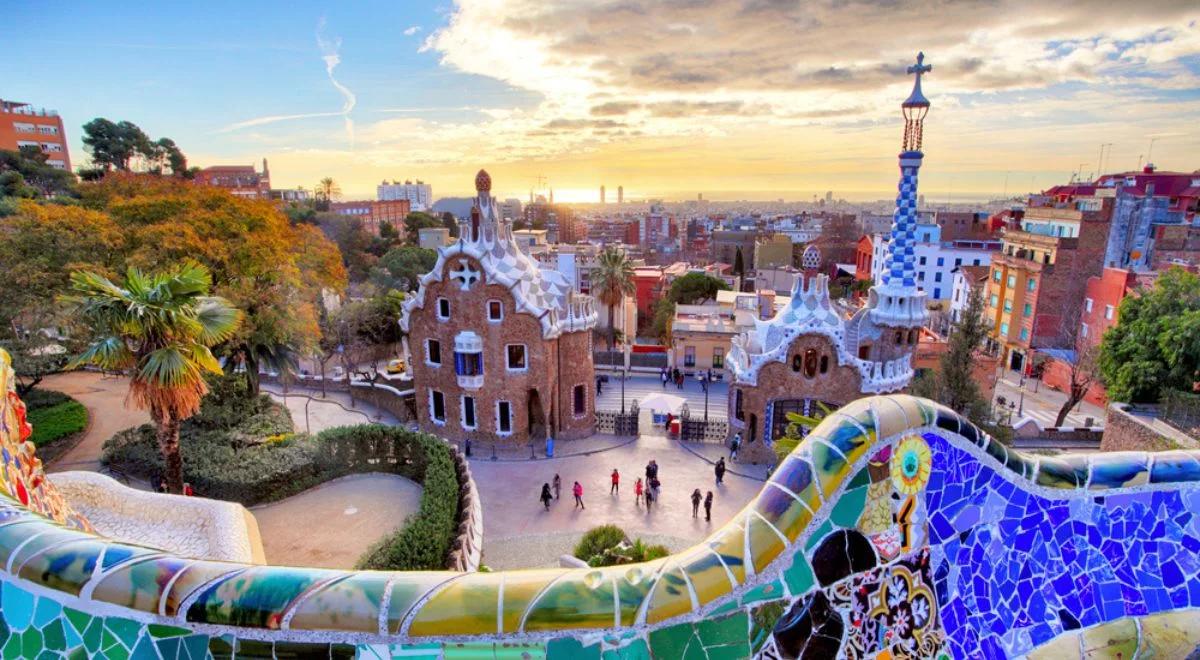 Zmiany patronów ulic: poważny problem w Barcelonie i nad Wisłą