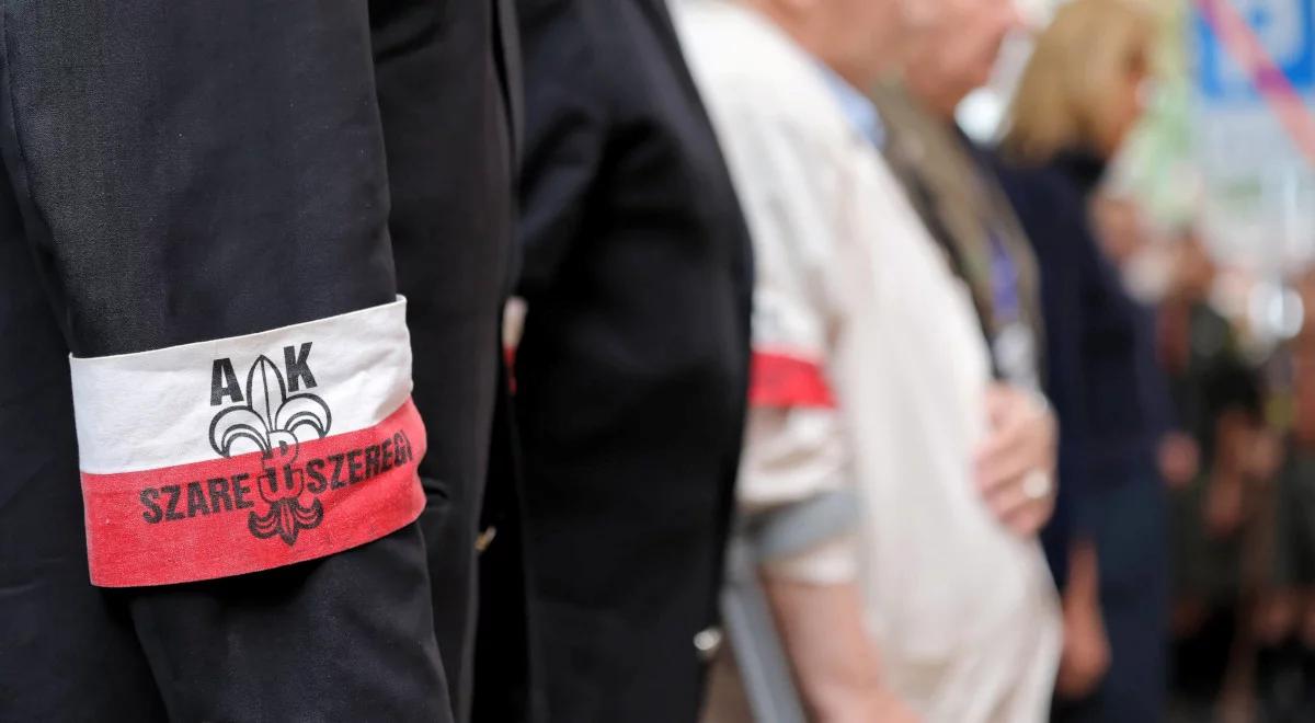 Powstanie Warszawskie w świadomości Polaków i w oficjalnych raportach