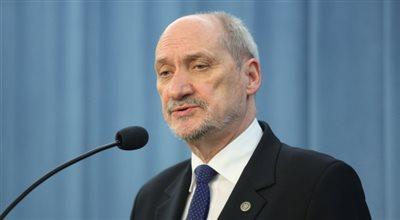 Macierewicz: MAK powinien sprostować fałszywe informacje ws. gen. Błasika