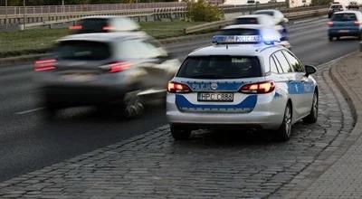 Pijany 22-latek za kierownicą. Bez opony uciekał przed policją w Giżycku