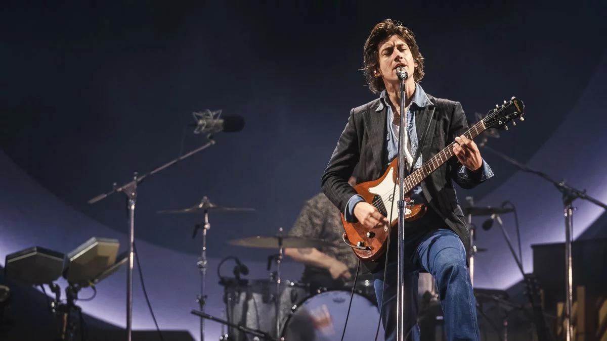 Powrót Arctic Monkeys? Fani obserwują tajemnicze ruchy zespołu