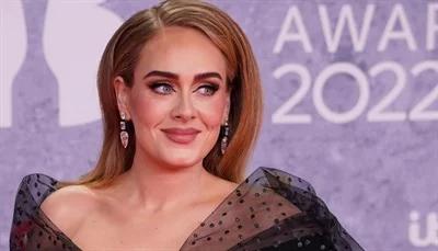 Adele i "Chasing Pavements": od niewiernego partnera do wielkiego przeboju