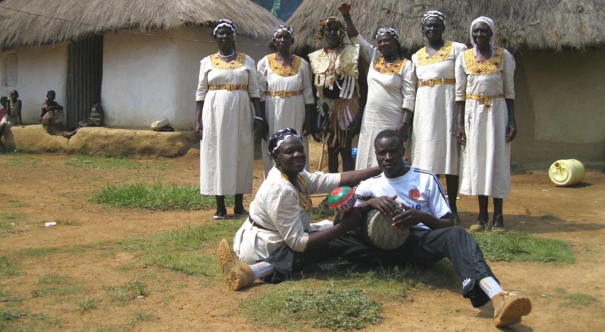 Trzygodzinne "HCH": od elektroniki po likembe