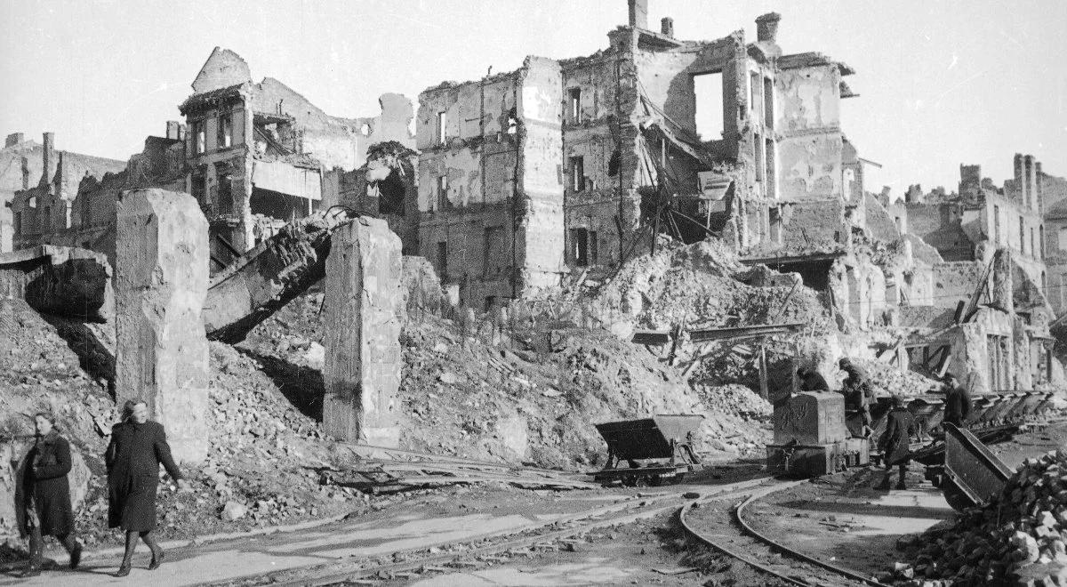 Wystawa #bezprzedawNIEnia. Obraz zniszczenia Polski po niemieckiej agresji