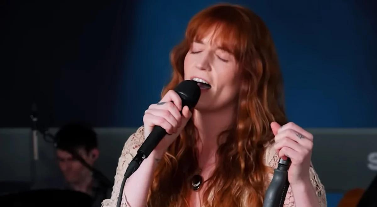 Florence + The Machine z coverem Lady Gagi. "Abracadabra" w nowej odsłonie