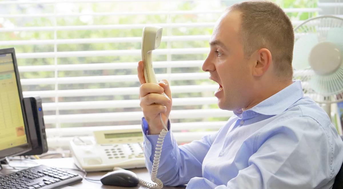 Badania nie kłamią – przeklinający pracownicy są efektywniejsi!